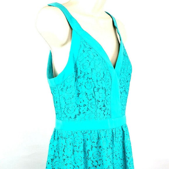 Nicole by Nicole Miller Sleeveless Lace Dress - Picture 3 of 12